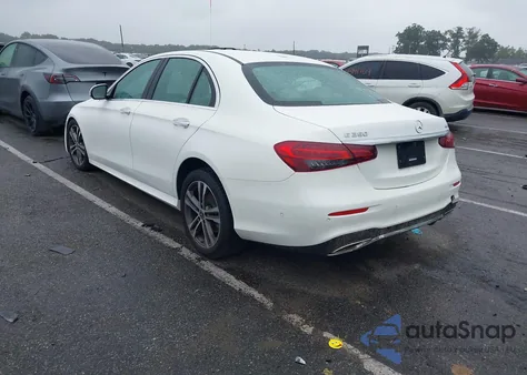 2021 Mercedes-Benz E 350 4Matic z USA, uszkodzony, nr VIN W1KZF8EB6MA894574